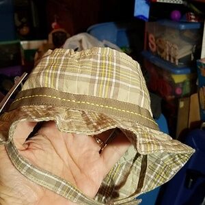 Old Navy Child Hat Chin Strap Bow